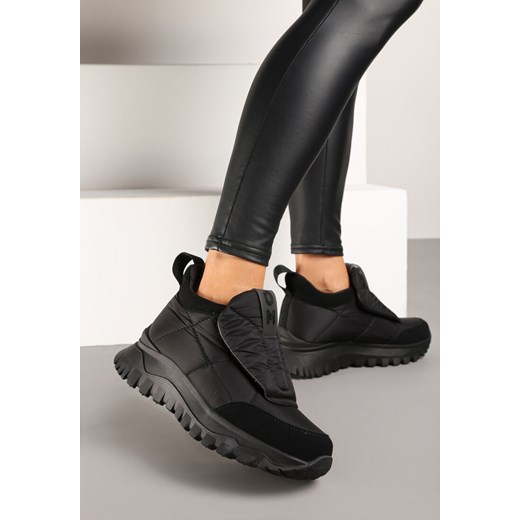 Czarne Sneakersy na Grubej Podeszwie z Pikowaną Cholewką i Napisem Resisha ze sklepu born2be.pl w kategorii Buty sportowe damskie - zdjęcie 175691069