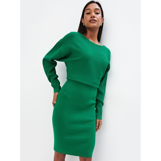 Sukienka zielona Mohito z okrągłym dekoltem z długim rękawem mini 