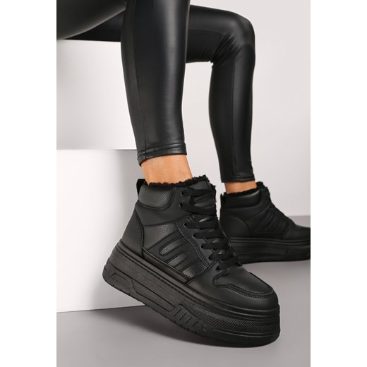 Czarne Sneakersy na Grubej Podeszwie Ocieplane Futerkiem Leandria ze sklepu born2be.pl w kategorii Buty sportowe damskie - zdjęcie 175723676