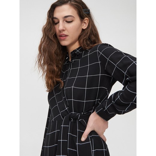 Cropp - Koszulowa sukienka w kratę - czarny Cropp XL okazyjna cena Cropp