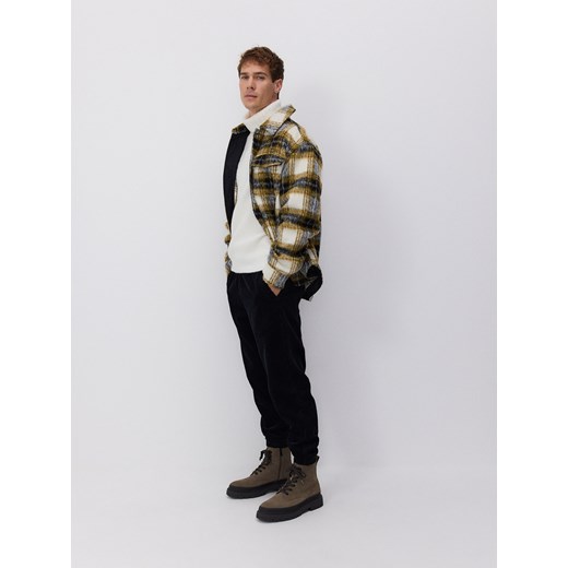 Reserved - Sweter z domieszką wełny - złamana biel Reserved L Reserved