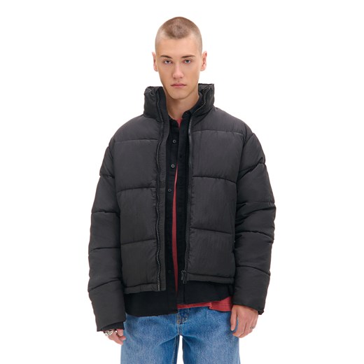 Cropp - Czarna kurtka puffer ze stójką - czarny ze sklepu Cropp w kategorii Kurtki męskie - zdjęcie 175854145