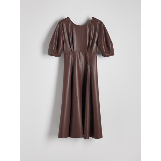 Sukienka Reserved z krótkimi rękawami mini z okrągłym dekoltem 