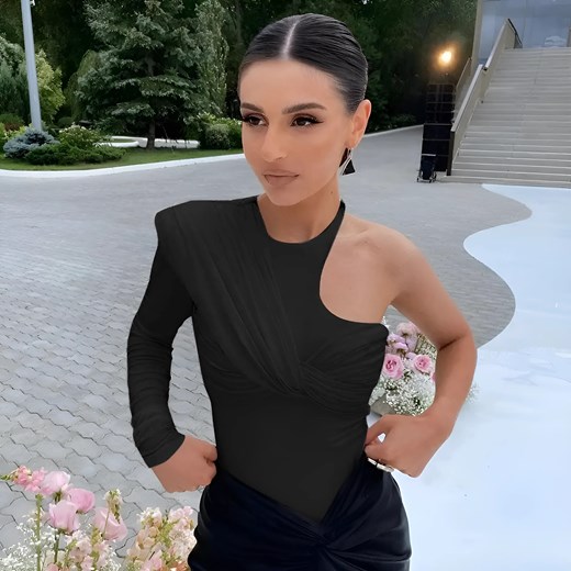 Body z odkrytym ramieniem - Czarny / S ze sklepu Valetta.pl w kategorii Bluzki damskie - zdjęcie 175901347