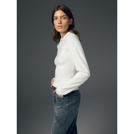 Reserved - Sweter z ozdobnym kołnierzem - kremowy Reserved M Reserved