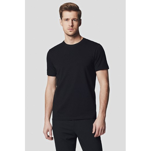 Koszulka z Bawełną Czarna Jeffrey ze sklepu Lancerto S.A. w kategorii T-shirty męskie - zdjęcie 176009096