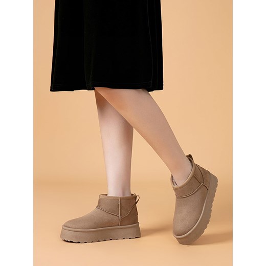 Foreverfolie Botki zimowe w kolorze beżowym Foreverfolie 38 wyprzedaż Limango Polska