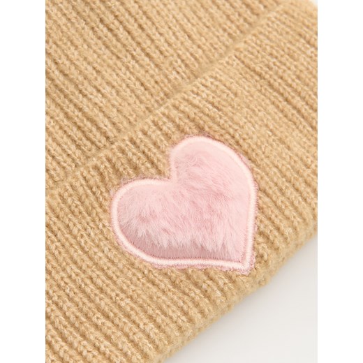 Czapka dziecięca Reserved z aplikacjami  