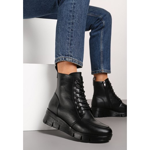 Botki Born2be na koturnie 