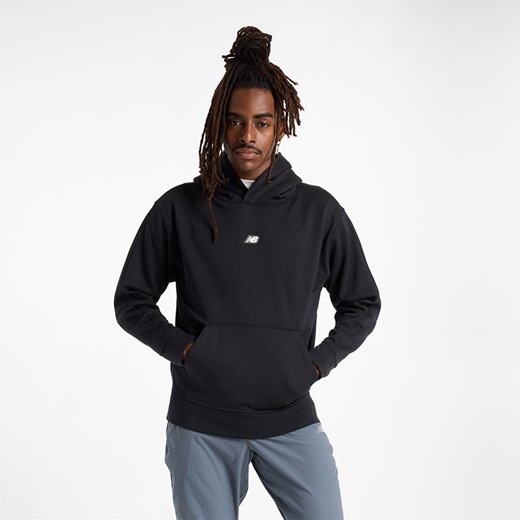 Bluza męska New Balance MT44583BK – czarna ze sklepu New Balance Poland w kategorii Bluzy męskie - zdjęcie 176042345