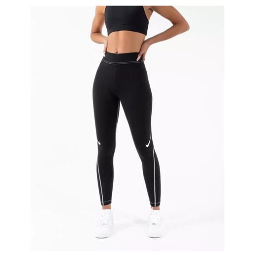 Legginsy fitness damskie Nike Sportswear Swoosh czarne ze sklepu Decathlon w kategorii Spodnie damskie - zdjęcie 176199816