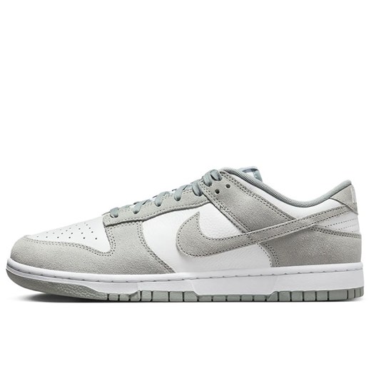 Buty Nike Dunk Low Retro SE FQ8249-101 - szaro-białe ze sklepu streetstyle24.pl w kategorii Buty sportowe męskie - zdjęcie 176230548