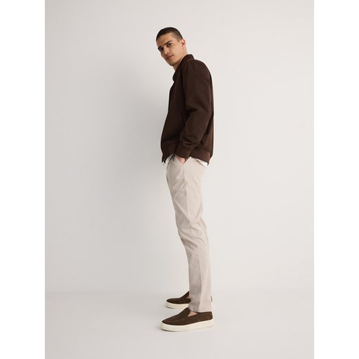 Reserved - Spodnie chino slim fit - beżowy Reserved 30 Reserved promocyjna cena