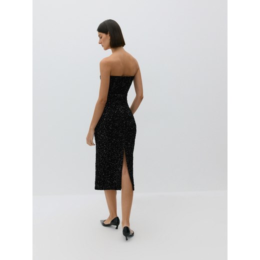 Reserved sukienka z aplikacjami  czarna maxi z okrągłym dekoltem 