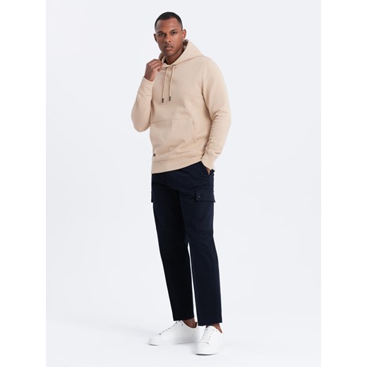 Dresowa męska bluza kangurka z kapturem BASIC – beżowa V6 OM-SSBN-0161 ze sklepu ombre w kategorii Bluzy męskie - zdjęcie 176309529
