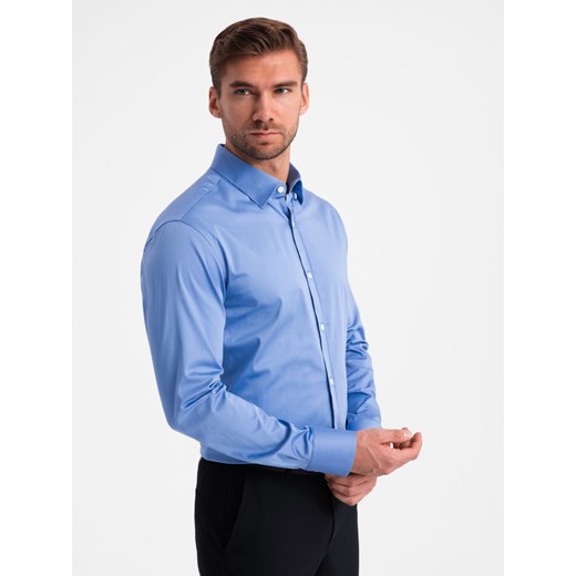 Klasyczna męska koszula SLIM FIT z satynowej tkaniny – niebieska V2 OM-SHOS-0176 ze sklepu ombre w kategorii Koszule męskie - zdjęcie 176309615
