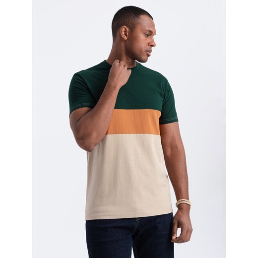 T-shirt męski trójkolorowy w szerokie pasy - zielono-beżowy V4 OM-TSCT-0152 ze sklepu ombre w kategorii T-shirty męskie - zdjęcie 176311949