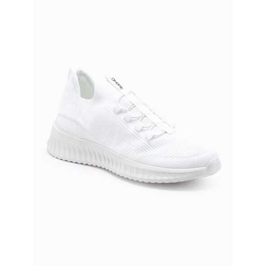 Wsuwane męskie buty sneakersy wykonane z lekkich materiałów - białe V4 OM-FOKS-0149 ze sklepu ombre w kategorii Buty sportowe męskie - zdjęcie 176316235