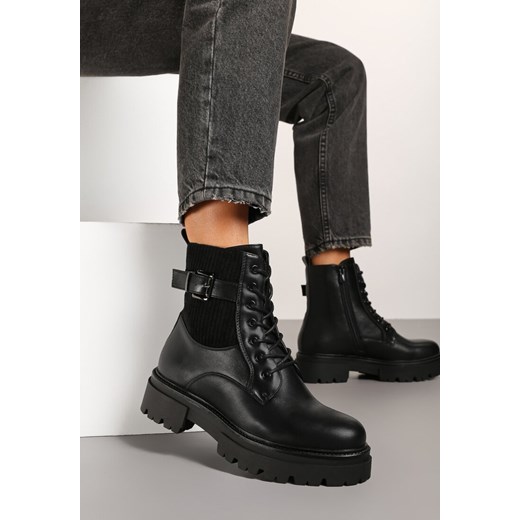 Czarne Botki Workery w Rockowym Stylu z Ozdobną Sprzączką Elviratte ze sklepu born2be.pl w kategorii Workery damskie - zdjęcie 176336078