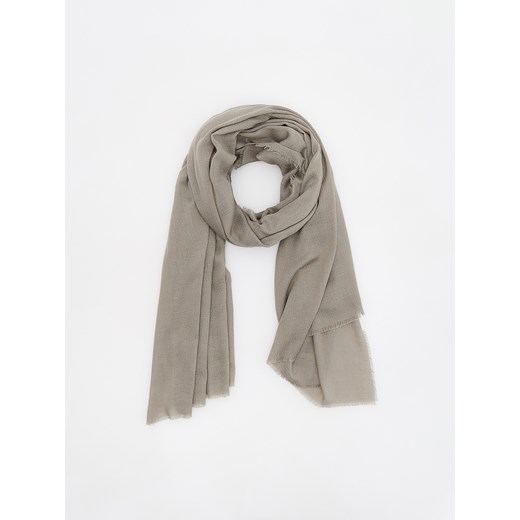Reserved - Gładki szal - oliwkowy ze sklepu Reserved w kategorii Szaliki i chusty damskie - zdjęcie 176367519