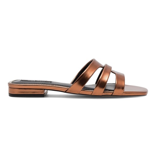 Klapki NINE WEST 123AL1207-1 ze sklepu ccc.eu w kategorii Klapki damskie - zdjęcie 176378358
