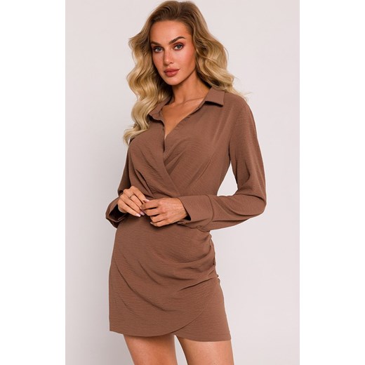 Sukienka mini z dekoltem i kołnierzykiem - czekoladowa M783, Kolor czekoladowy, Rozmiar L, MOE ze sklepu Intymna w kategorii Sukienki - zdjęcie 176390468