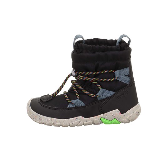 superfit Buty &quot;Trace&quot; w kolorze czarnym do chodzenia na boso ze sklepu Limango Polska w kategorii Buty zimowe dziecięce - zdjęcie 176408907
