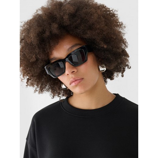 Damska bluza nierozpinana bez kaptura Outhorn OTHWAW24TSWSF1682 - czarna ze sklepu Sportstylestory.com w kategorii Bluzy damskie - zdjęcie 176421665