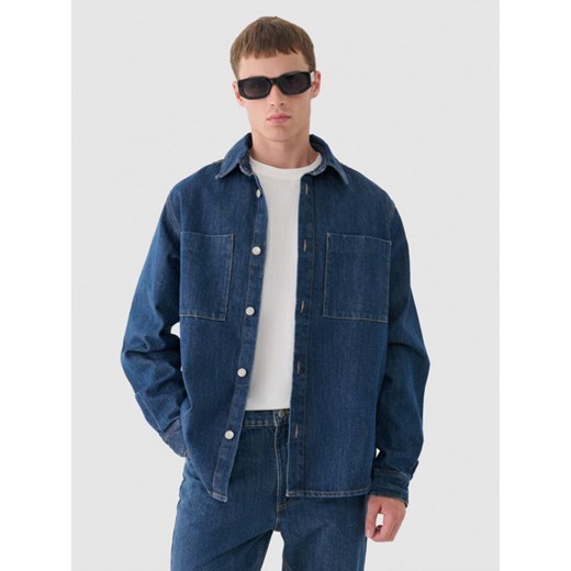 Męska koszula jeansowa Outhorn OTHWAW24TSHIM074 - granatowa ze sklepu Sportstylestory.com w kategorii T-shirty męskie - zdjęcie 176423278