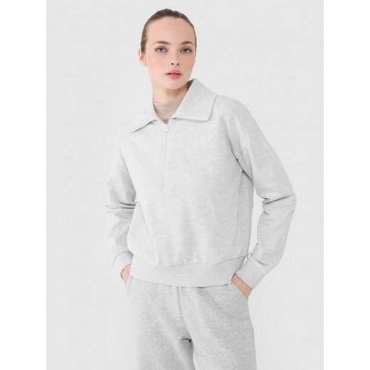 Damska bluza nierozpinana bez kaptura Outhorn OTHWAW24TSWSF1880 - szara ze sklepu Sportstylestory.com w kategorii Bluzy damskie - zdjęcie 176424185