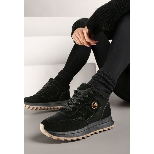 Czarne Sneakersy na Platformie z Futerkiem Egiapia ze sklepu born2be.pl w kategorii Buty sportowe damskie - zdjęcie 176430325