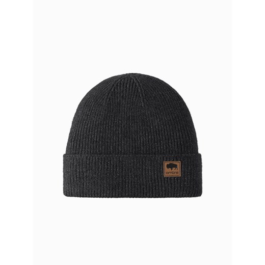 Dzianinowa męska czapka beanie z naszywką – czarny melanż V1 OM-ACWH-0123 uniwersalny ombre promocja