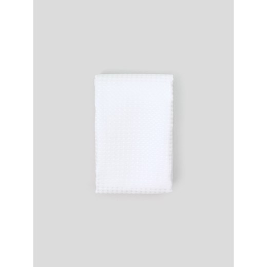 Sinsay - Obrus o strukturalnym wzorze - biały Sinsay One Size Sinsay