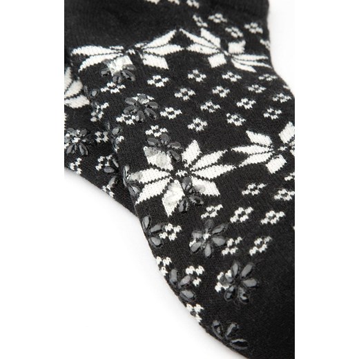 Marilyn Skarpetki krótkie z angorą i podeszwą ABS w wzór śnieżynek D25, Kolor czarno-biały, Rozmiar one size, Marilyn ze sklepu Intymna w kategorii Skarpetki damskie - zdjęcie 176471229