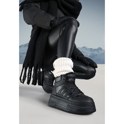 Czarne Sneakersy na Grubej Podeszwie Ocieplane Futerkiem Leandria ze sklepu born2be.pl w kategorii Buty sportowe damskie - zdjęcie 176471607