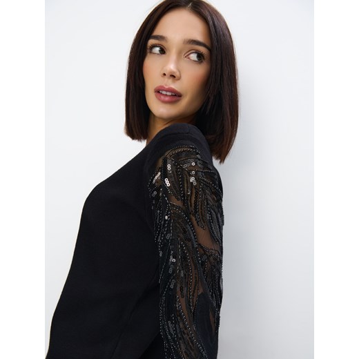 Mohito - Czarny sweter z ozdobnymi rękawami - czarny Mohito M Mohito
