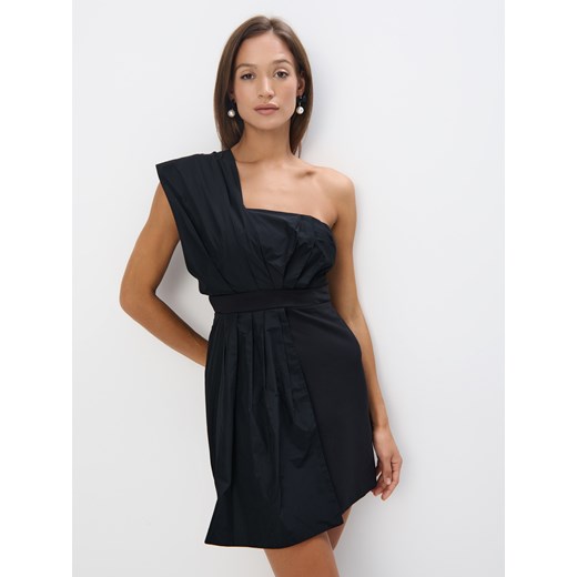 Mohito - Sukienka mini na jedno ramię - czarny Mohito 38 Mohito