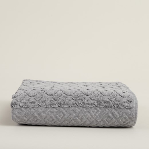 Ręcznik Lattice 50x90 cm stone grey ze sklepu dekoria.pl w kategorii Ręczniki - zdjęcie 176536397