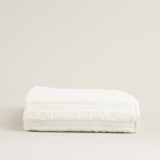 Ręcznik Essence 50x90 cm pure white ze sklepu dekoria.pl w kategorii Ręczniki - zdjęcie 176536457