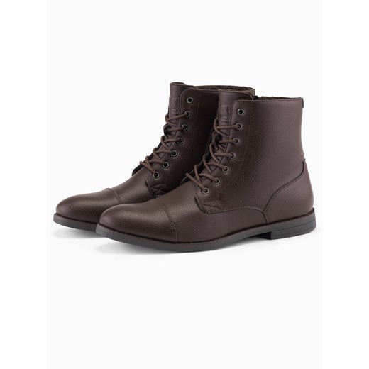 Buty męskie z ekoskóry z ocieplaną wysoką cholewką – ciemnobrązowe V2 OM-FOBO-0172 (BROWN) ze sklepu ombre w kategorii Buty zimowe męskie - zdjęcie 176539069