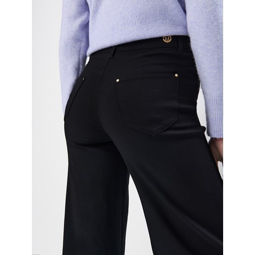 Mohito - Czarne spodnie z szeroką nogawką - czarny Mohito 38 Mohito