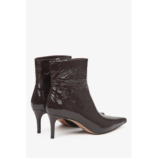 Estro: Ciemnobrązowe botki damskie z lakierowanej skóry naturalnej na szpilce Estro 36 okazja Estro