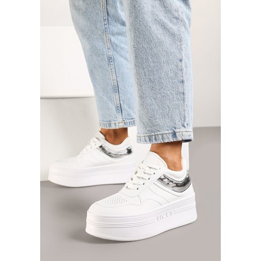 Biało-Srebrne Sznurowane Sneakersy Vices na Grubej Podeszwie Ozdobiona Napisem Annalira ze sklepu born2be.pl w kategorii Buty sportowe damskie - zdjęcie 176562195