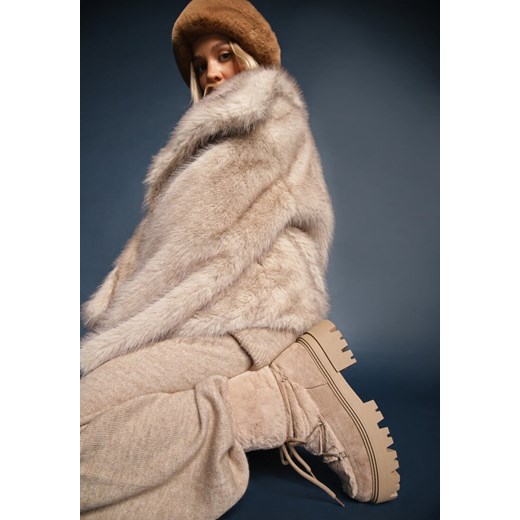 Ciemnobeżowe Botki z Futerkiem na Platformie z Ozdobnym Wiązaniem Cotara ze sklepu renee.pl w kategorii Botki - zdjęcie 176562587