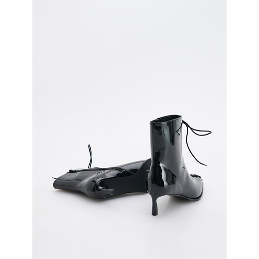 Reserved - Botki z ozdobnym wiązaniem - czarny Reserved 39 Reserved