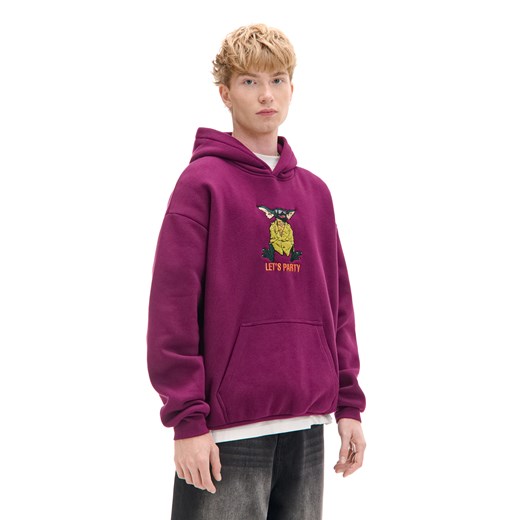 Cropp - Świąteczna bluza z Gremlinem - fioletowy ze sklepu Cropp w kategorii Bluzy męskie - zdjęcie 176574285