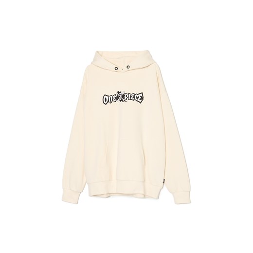Cropp - Kremowa bluza z kapturem One Piece - kremowy ze sklepu Cropp w kategorii Bluzy męskie - zdjęcie 176574436