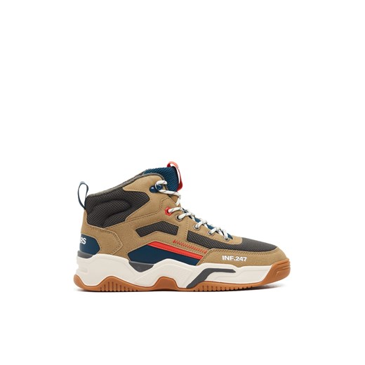 Cropp - Kolorowe sneakersy za kostkę - beżowy ze sklepu Cropp w kategorii Buty sportowe męskie - zdjęcie 176574669