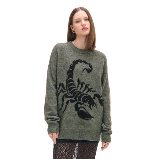 Cropp - Melanżowy sweter ze skorpionem - zielony ze sklepu Cropp w kategorii Swetry damskie - zdjęcie 176576827