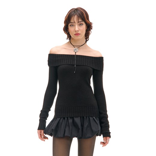 Cropp - Czarny sweter typu carmen - czarny ze sklepu Cropp w kategorii Swetry damskie - zdjęcie 176576916